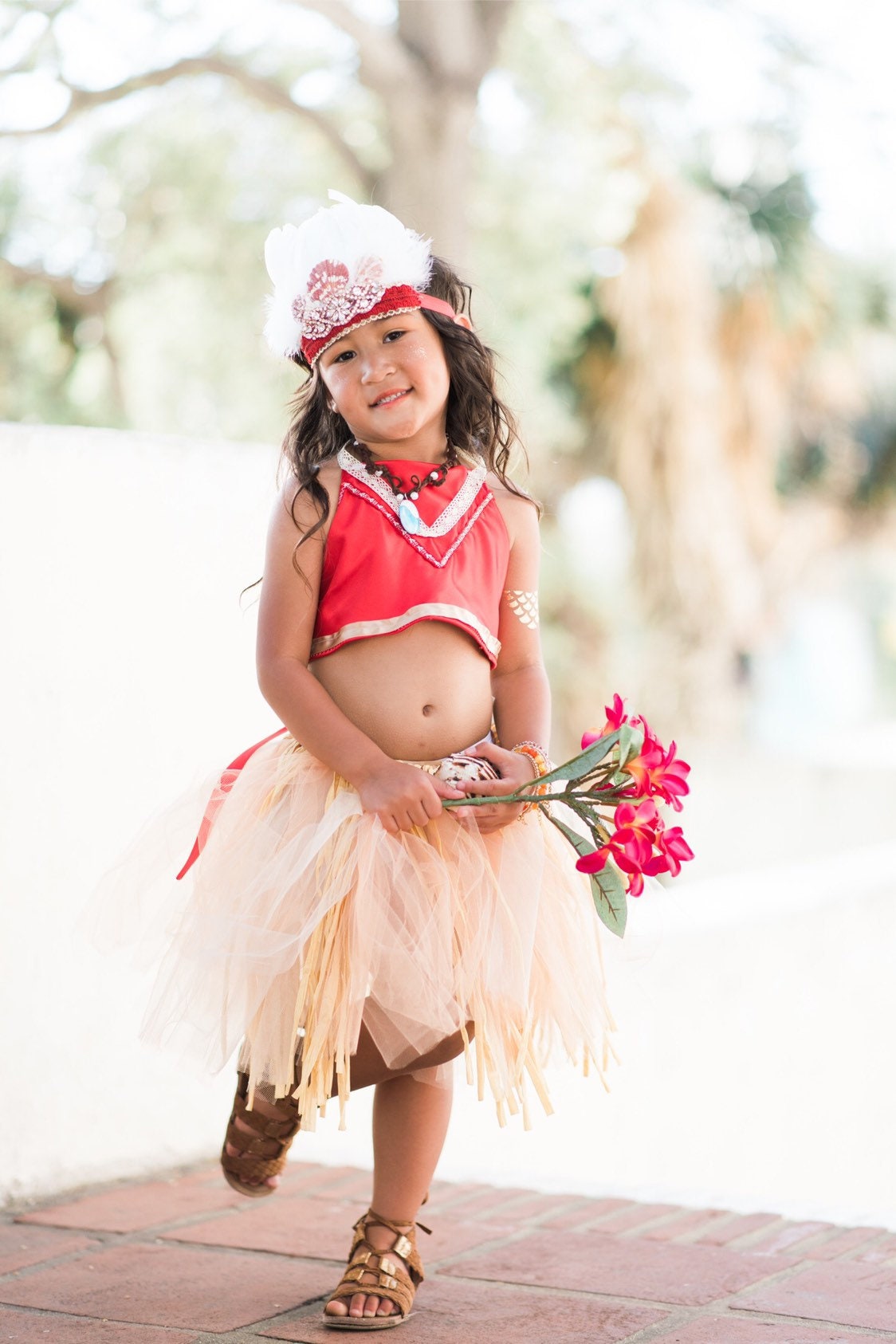 Red Moana inspired costume set for baby and toddler. Red too with Grass Hawaiian Skirt.